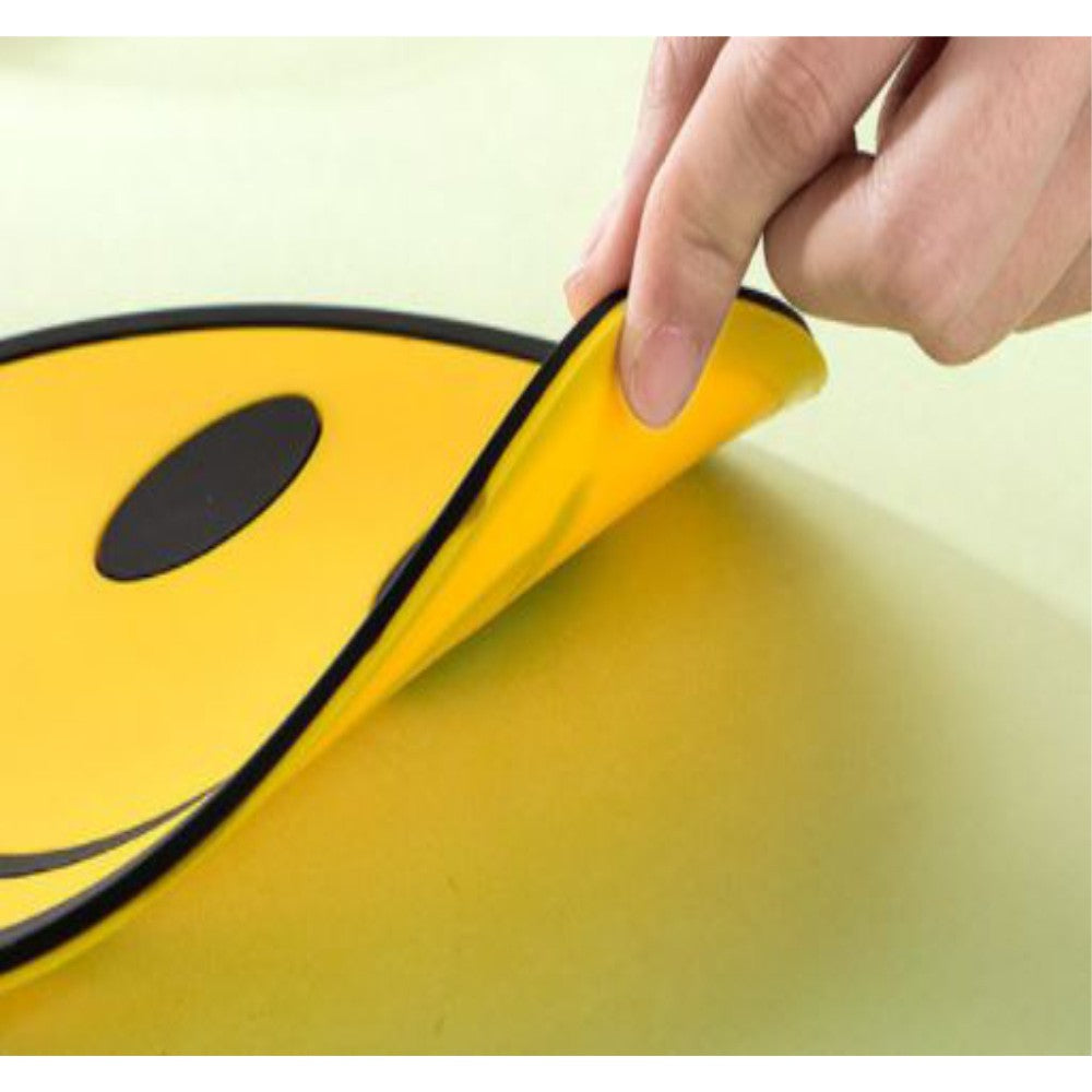 Smile Silicone Table Mat / Table Pad Dining Coaster Placemat Pot Mat Cup Pad Kitchen Mug Pan Decor