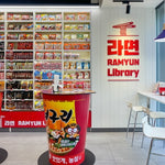 Ramyun Standing Table